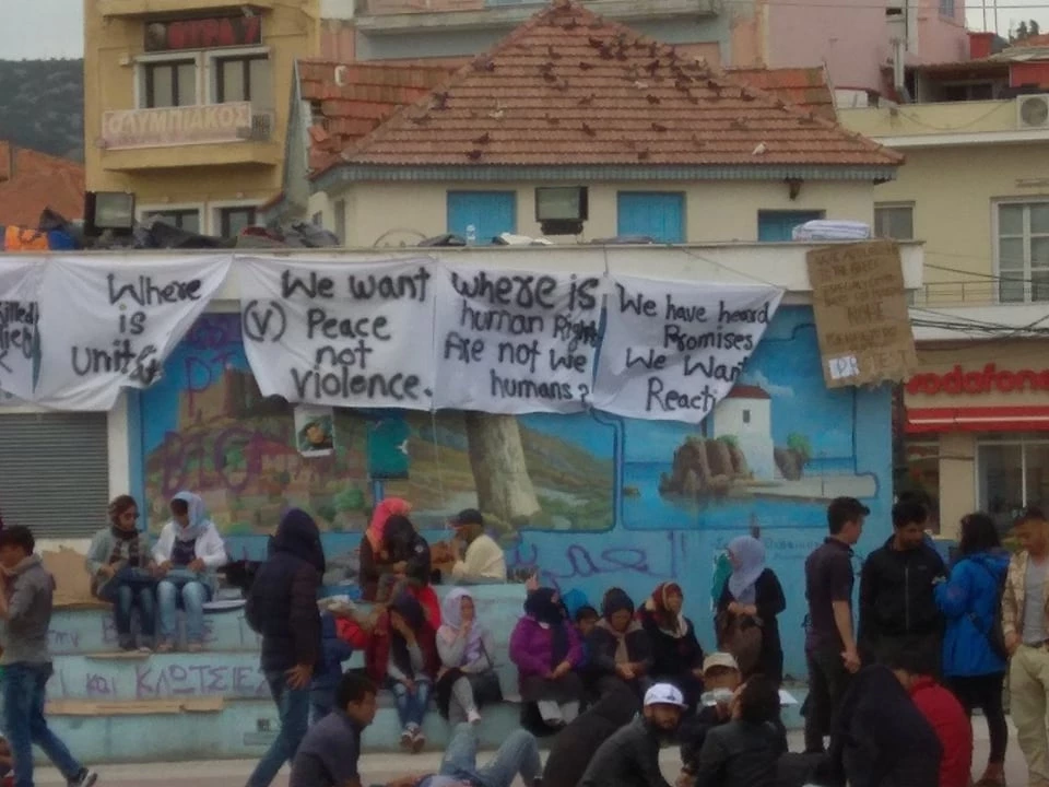 «Σε κλοιό» μεταναστών η Ελλάς: Εγινε αυτό που φοβόμασταν – «Αλλάχ Άκμπαρ» στην Μυτιλήνη – Αγριεύει η κατάσταση στο νησί – Βίντεο